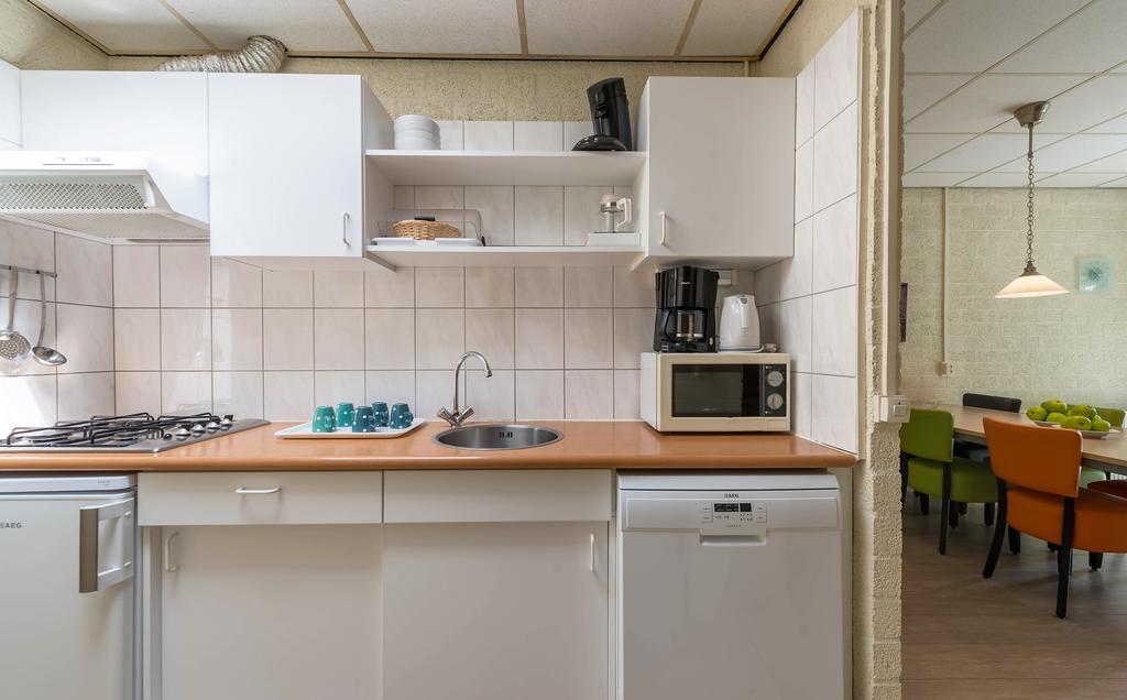 Roompot Schin Op Geul Born Room photo